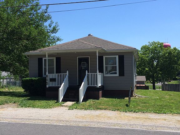 2nd image of 615 S Locust St