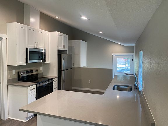 5th image of 2707 W Kiernan Ave