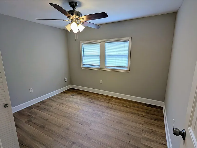 7521 Laredo St — Photo 8