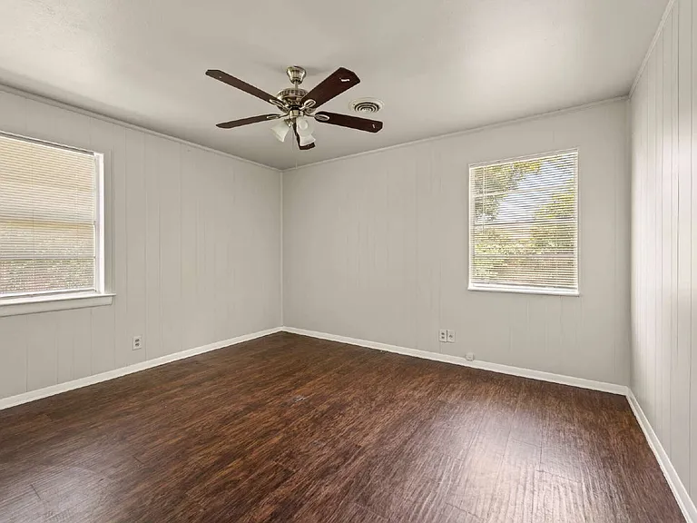 5213 Santa Rosa Dr — Photo 20