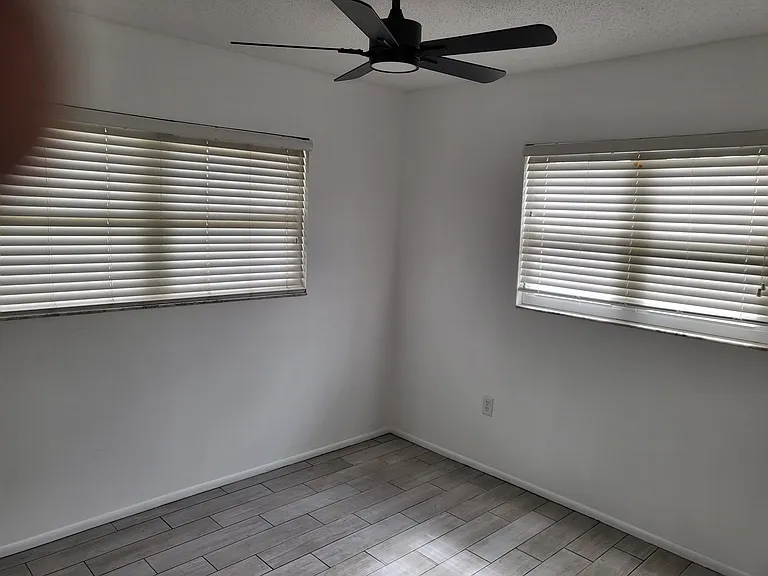 4210 Oak Ln #HOME — Photo 7