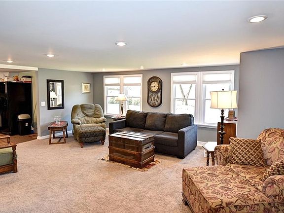 5th image of 5521 Summit Ave