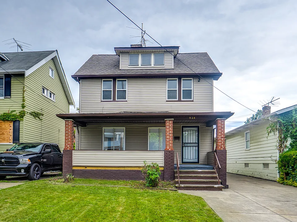 934 Royal Rd