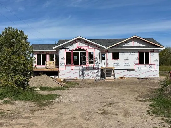 1 Poirier St, Albert Beach, MB R0E 2C0