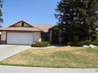 3404 Sierra Meadows Dr, Bakersfield, CA 93313