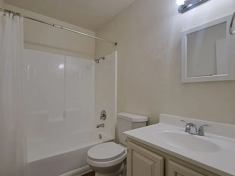 156 Judy Ln — Photo 8