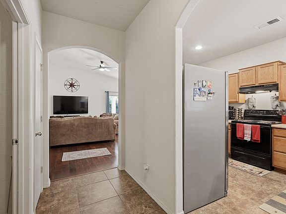4th image of 6227 Nueva Espana Rd NW