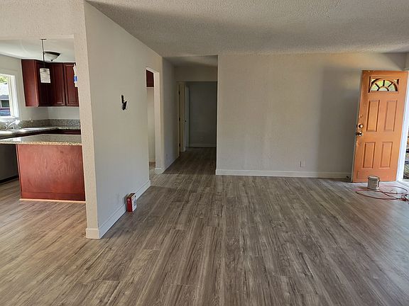 2nd image of 17098 E Burnside St