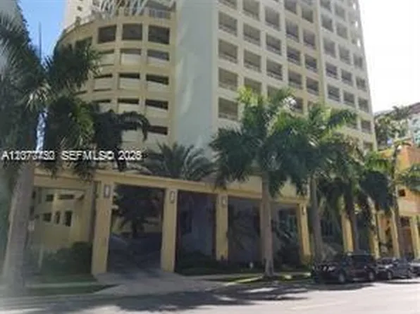 170 SE 14th St, Miami, FL