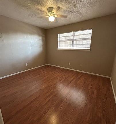 3rd image of 124 Temple Ave #6