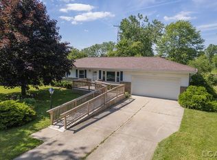 1062 Alamo Ct, Tecumseh, MI 49286