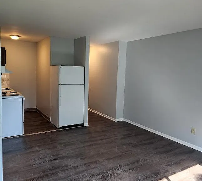 105 Herkimer St #19 — Photo 5