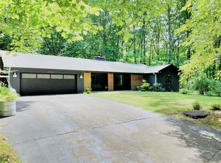 13523 Timber Ln, Three oaks, MI 49128