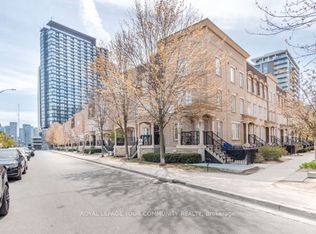 46 Western Battery Rd E #805-C01, Toronto, ON M6K 3P1
