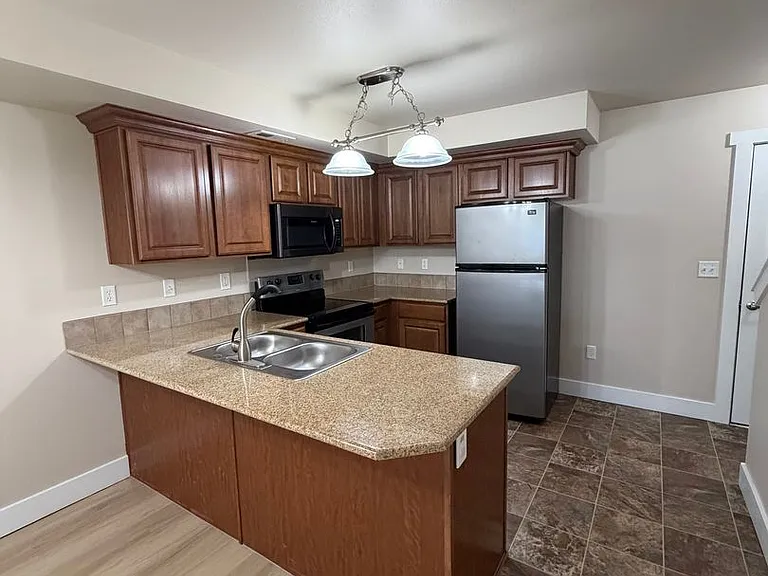 9965 W Rosecroft Ct #102 — Photo 2