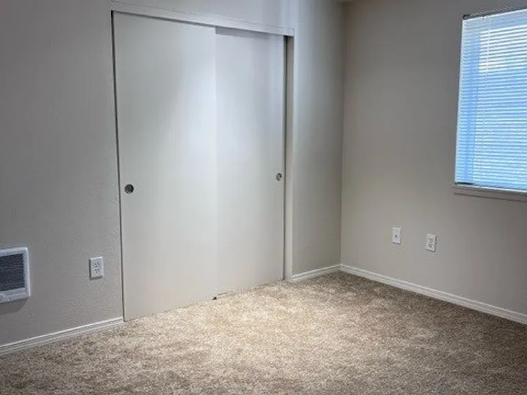 154-Sandy Dr Apts — Photo 38