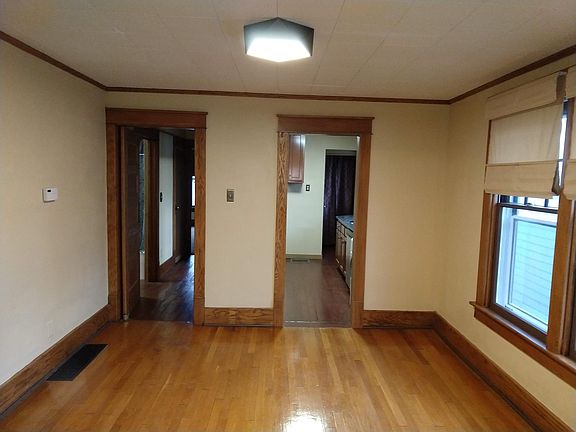 Dining room to kitchen and hall