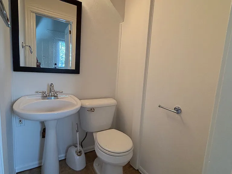 1429 Milwaukee St — Photo 24