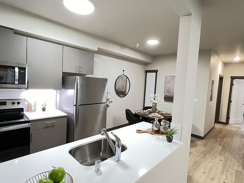 Kitchen, Dining and Hallway