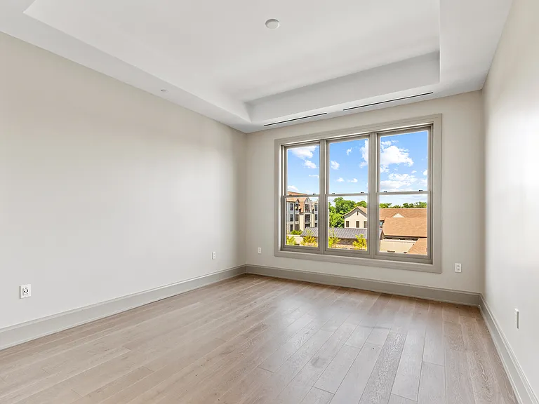 120 Old Post Rd #Penthouse E303 — Photo 9