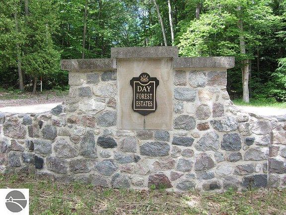 2nd image of 6007 S Forest Haven Dr