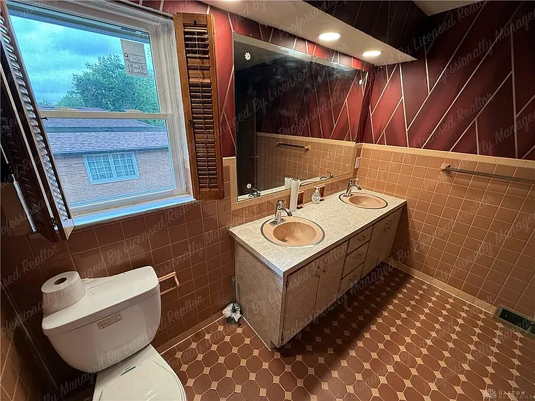 3776 Dorset Dr — Photo 35