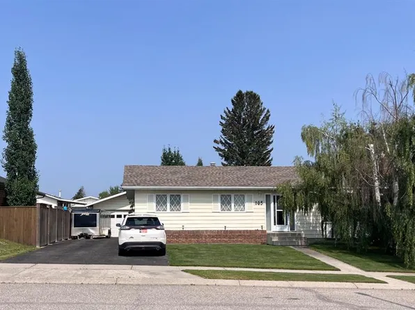 165 SW McPherson Dr, Hinton, AB T7V 1J9