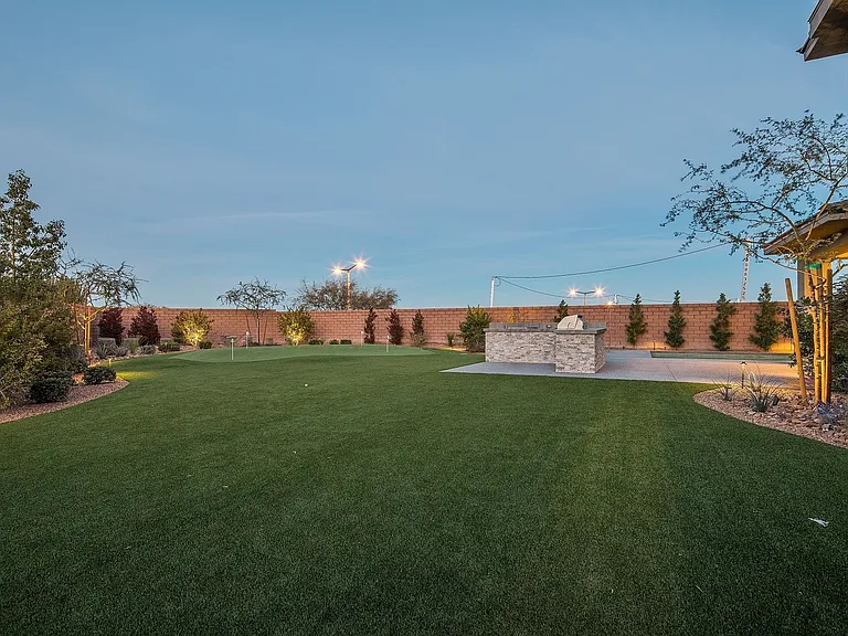 18 Garden Rain Dr — Photo 39