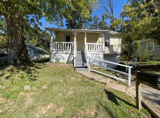 826 Marvin Ave, Saint Louis, MO 63135