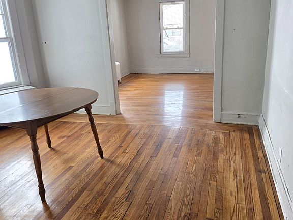 4th image of 24 Lincoln Ave #1N