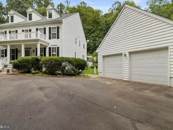 9911 Worman Dr, King George, VA 22485
