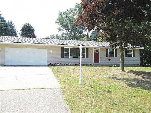 1st image of 3171 Memorial Dr