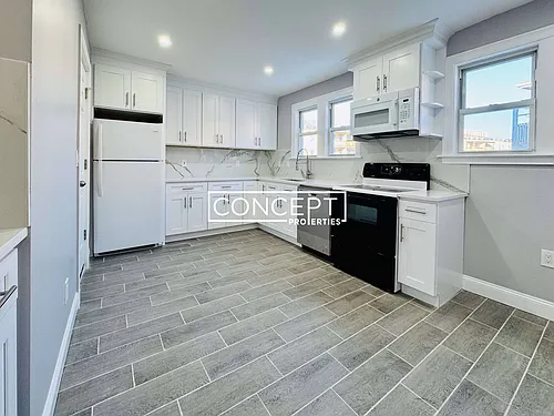113 Lanark Rd #1 Photo 1