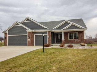 105 Mactavish Ct, Angola, IN 46703