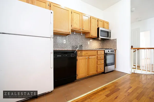 Rented by ZealEstate Group Inc | media 23