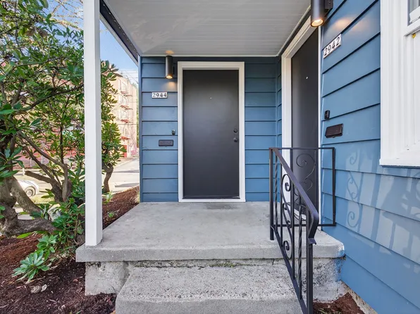 2938-2944 SE Washington St, Portland, OR 97214