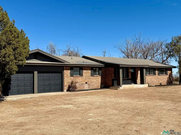 103 County Road T, Farwell, TX 79325
