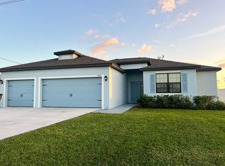 1822 SW 22nd St, Cape Coral, FL 33991