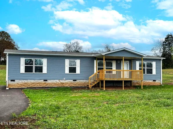 338 Bungalow Dr, Dandridge, TN 37725