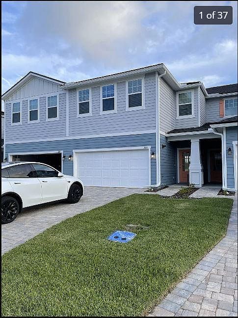 1st image of 711A Cherry Elm Dr