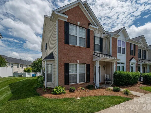 3000 Misty Harbor Cir Unit F, Cramerton, NC 28032