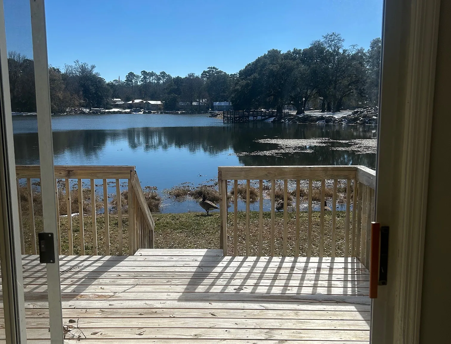 2 bed, 2.5 bath, 1300 sqft, $1,575 — Photo 2