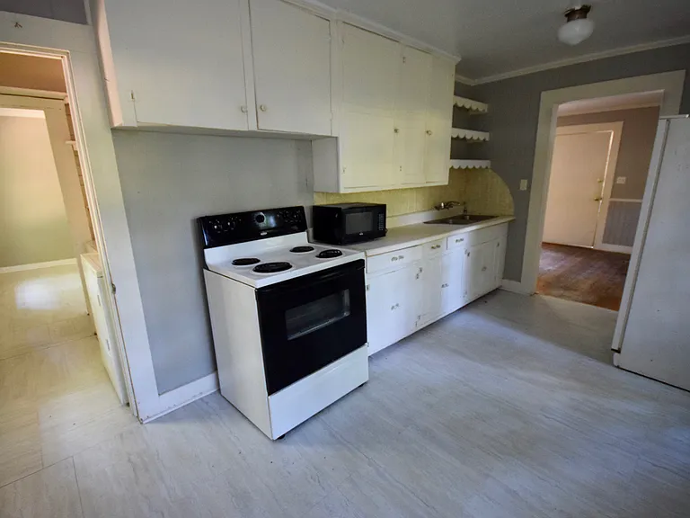 103 Myrtle St — Photo 5