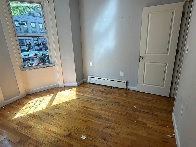 1217 Gilbert Pl #1F — Photo 6