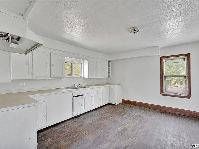 1348 Pierce Ave #2 — Photo 2