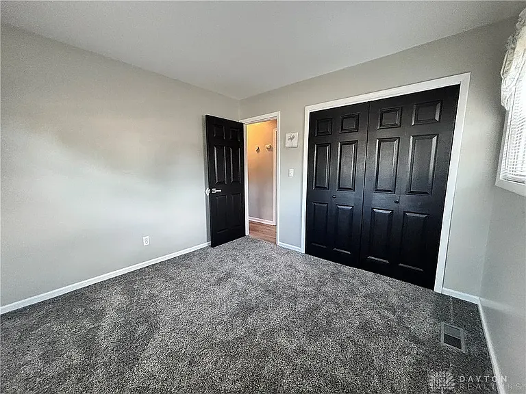 90 Brent Dr — Photo 23