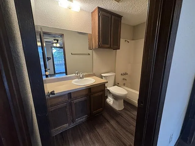 512 Nimrod Rd — Photo 12