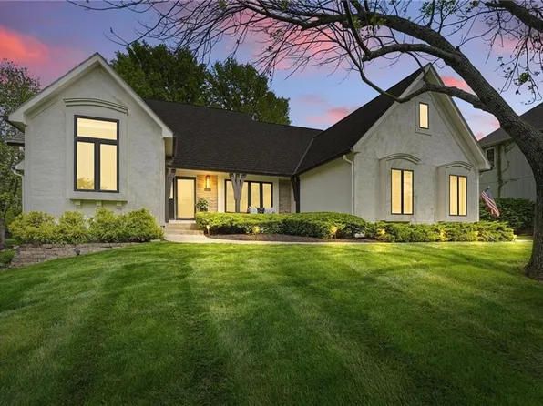 12413 Howe Dr, Leawood, KS 66209