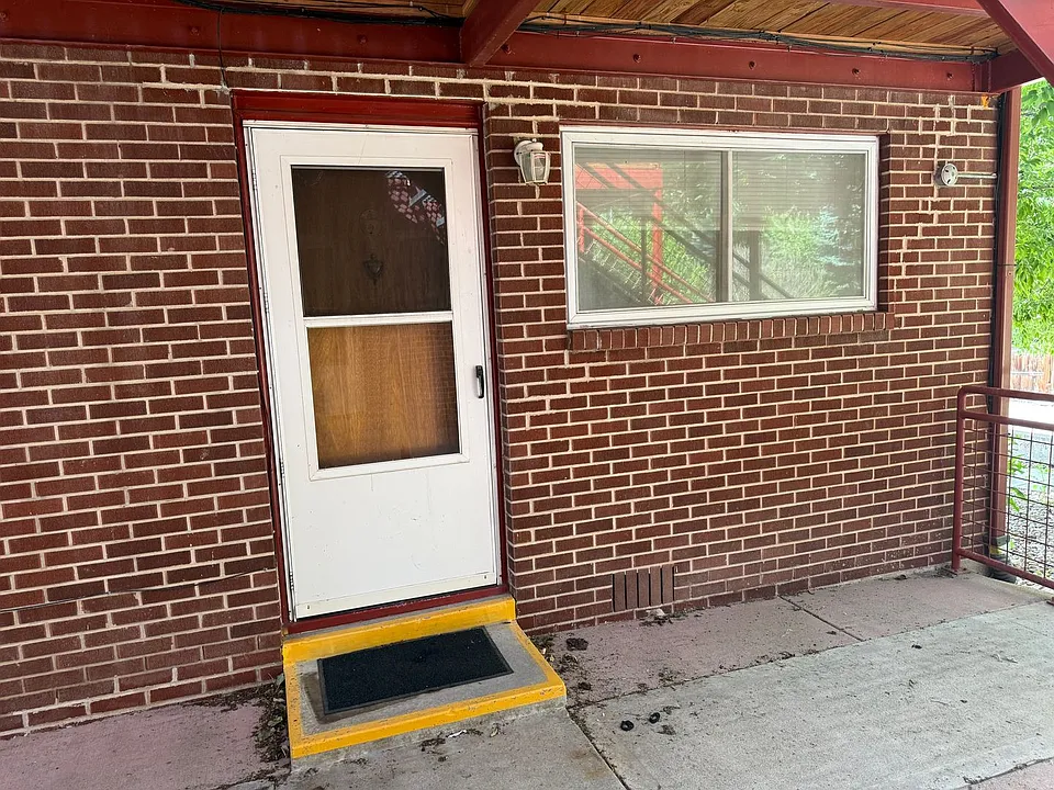 225 Terry St