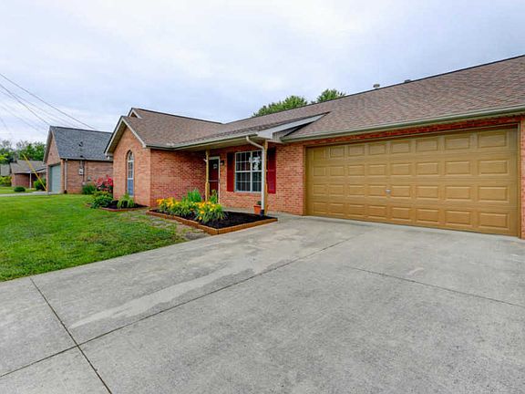 3rd image of 7248 Genoa Ln
